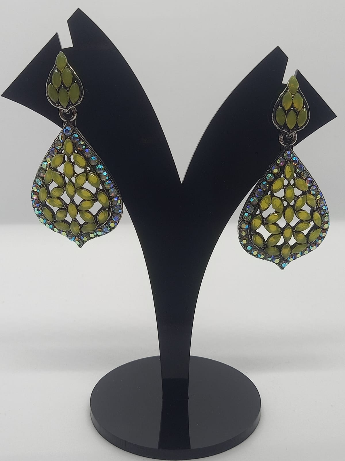 Drop Green Earrings