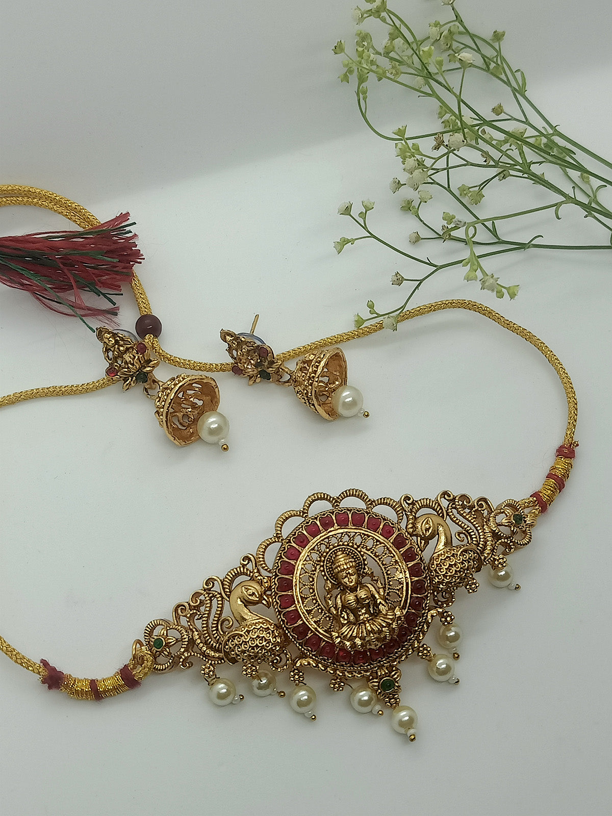 Lakshmi Choker