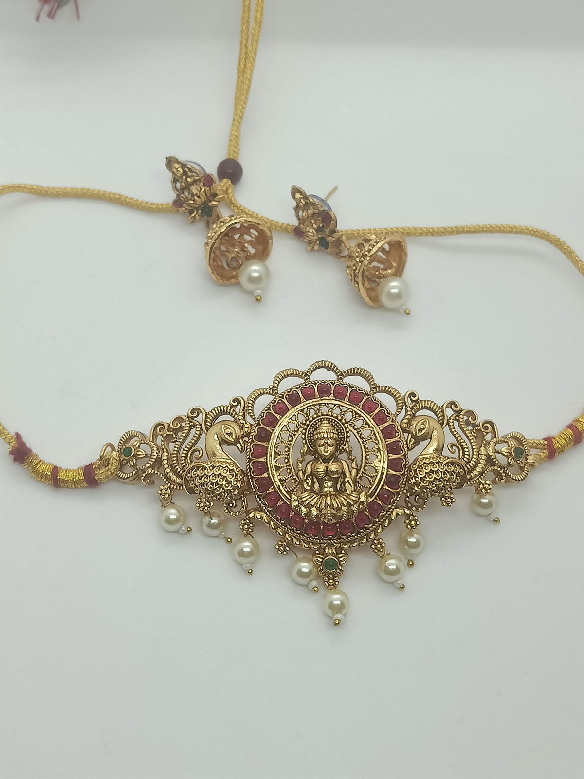 Lakshmi Choker